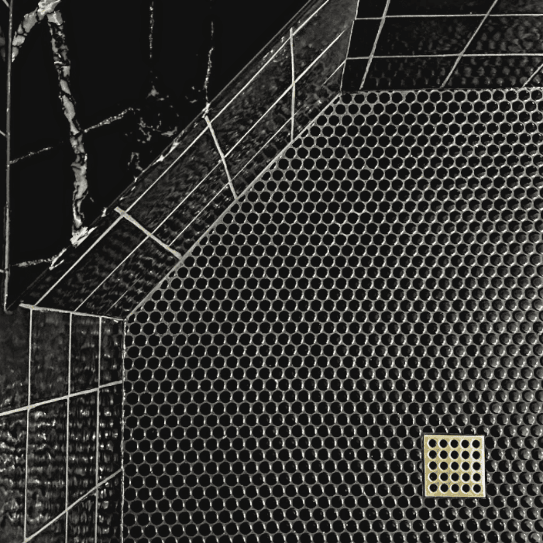 E4402 - Ebbe PRO Drain Cover - Satin Gold - Black Mosaic Tile Shower