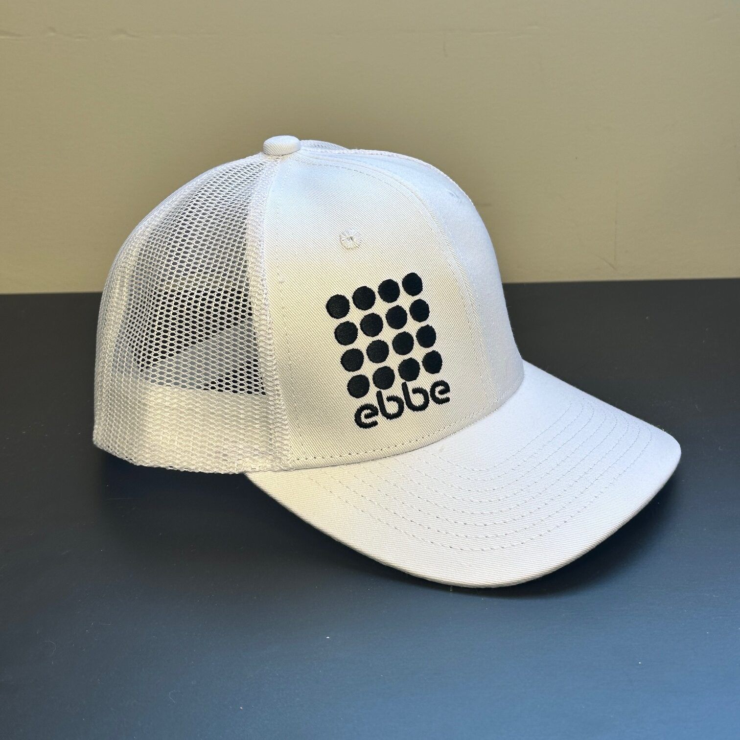 Ebbe Hat - White - Black Logo